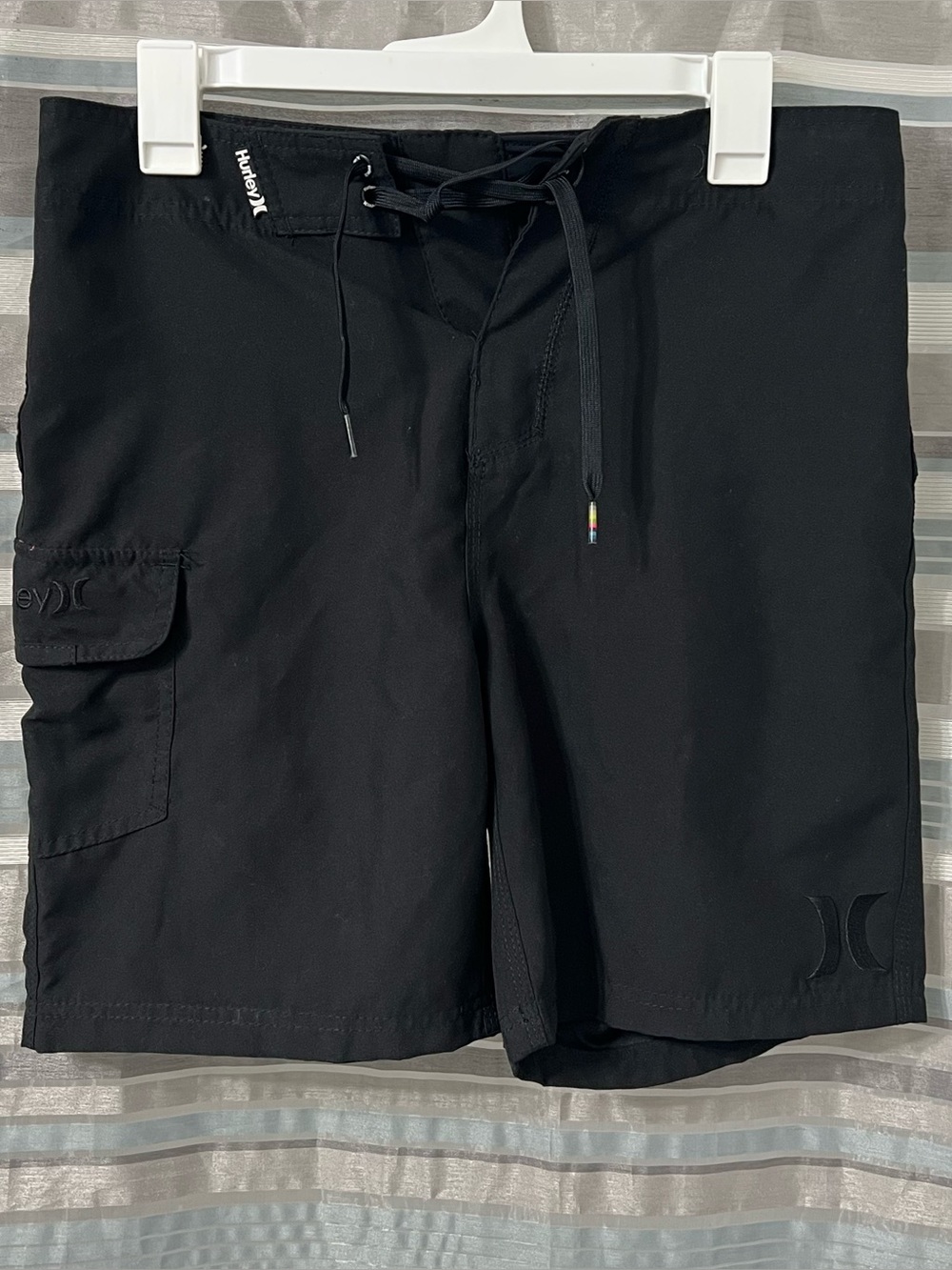 Hurley Black Men’s Cargo Boardshorts with Side Pocket